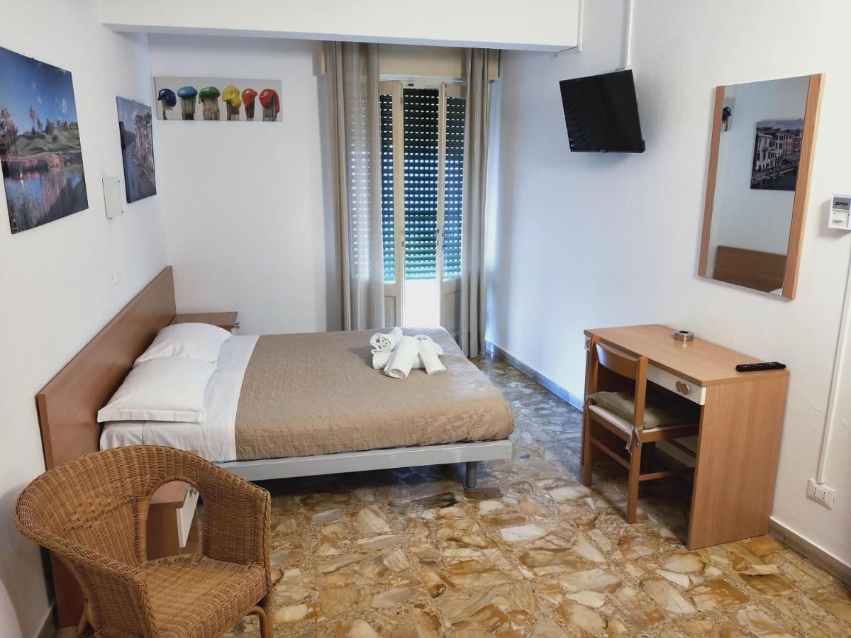 Hotel Diana Gardone Riviera Dış mekan fotoğraf
