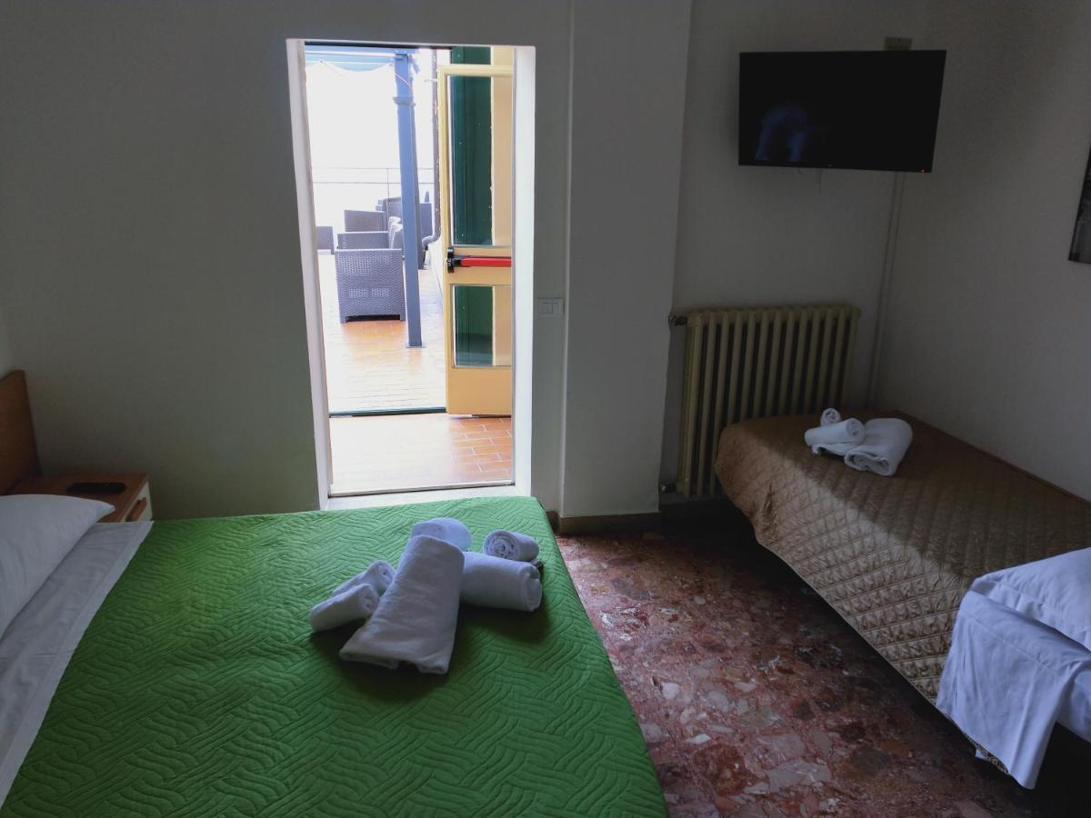 Hotel Diana Gardone Riviera Dış mekan fotoğraf